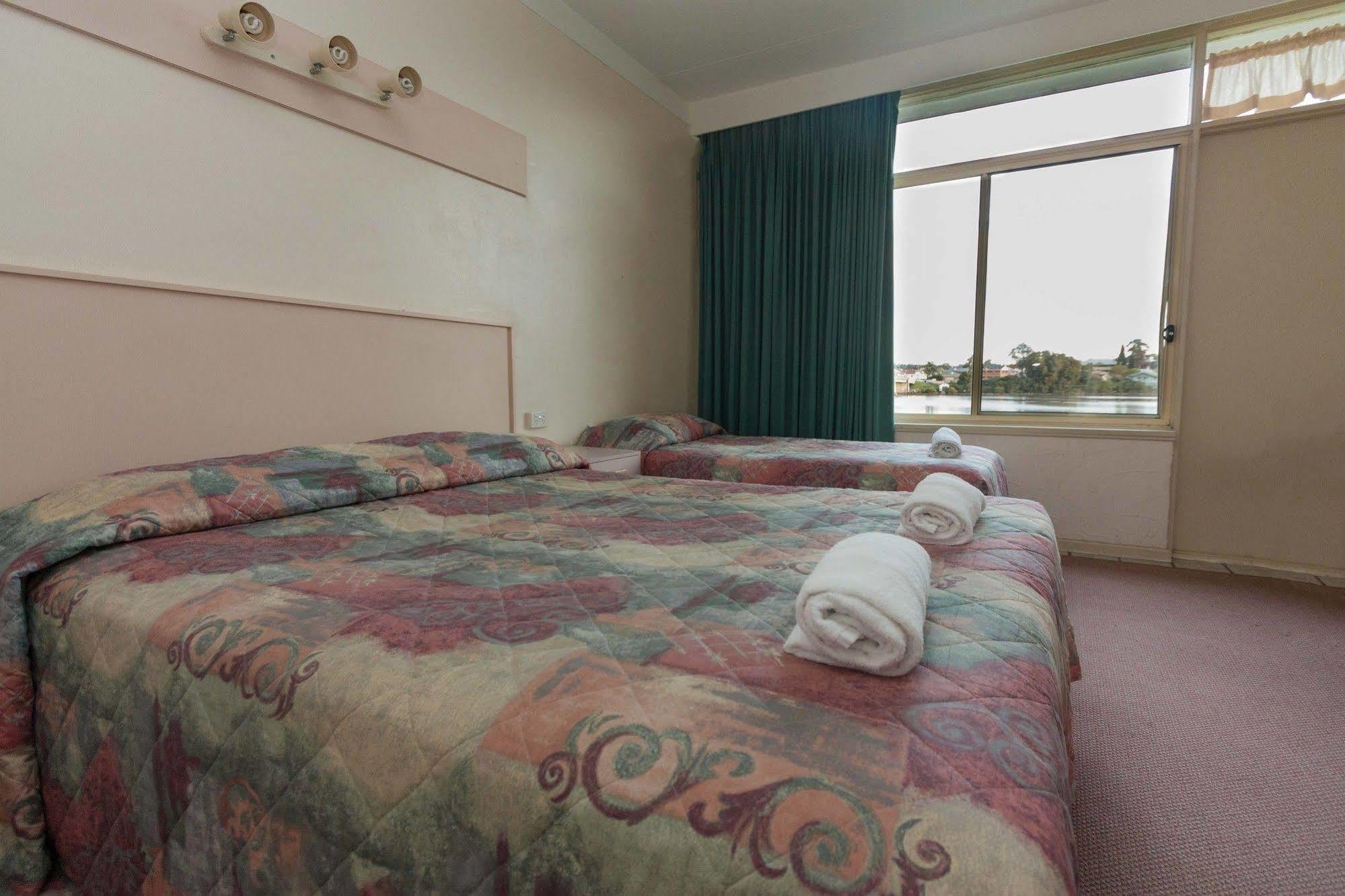 Moruya Waterfront Hotel Motel Екстериор снимка